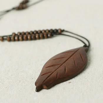 

High Quality Natural Sandalwood Leaf Women Jewelry Long Necklace Necklaces & Pendants Women Collares Mujer Choker Kolye Wood