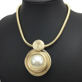 

Korean simple fashion exaggeration imitation pearl retro versatile personality Long Necklace accessories sweater chain woman