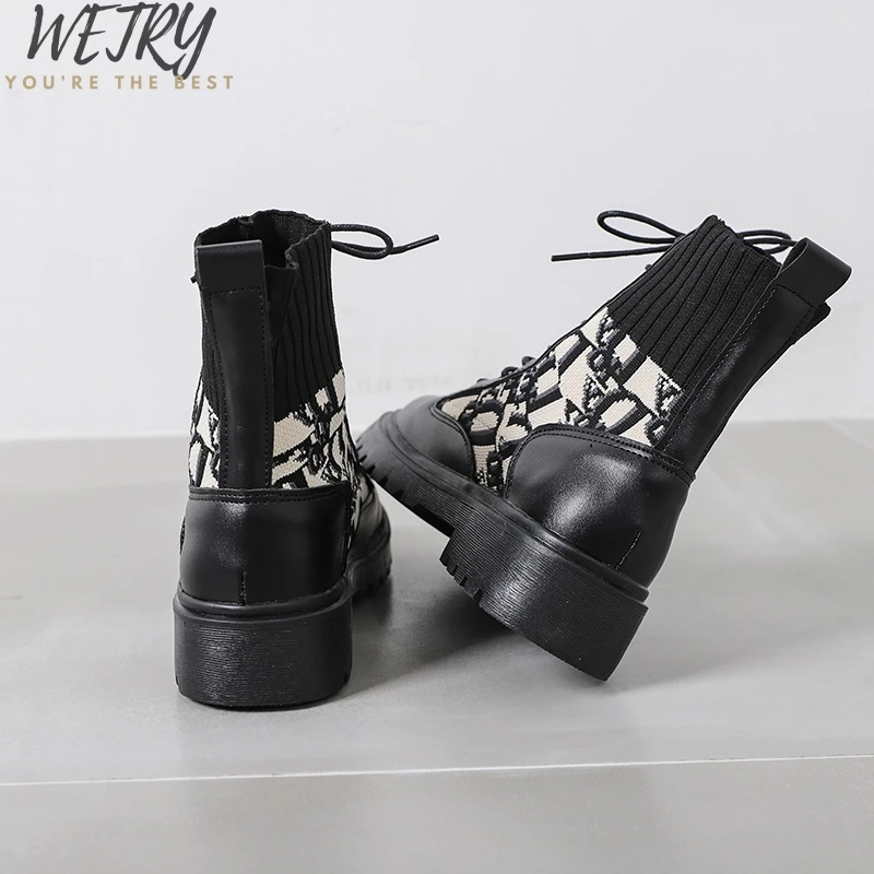 Зимние сапоги г. Теплые женские зимние ботинки на меху с плюшевой стелькой ботильоны из флока на квадратном каблуке Женская обувь женская зимняя обувь на шнуровке