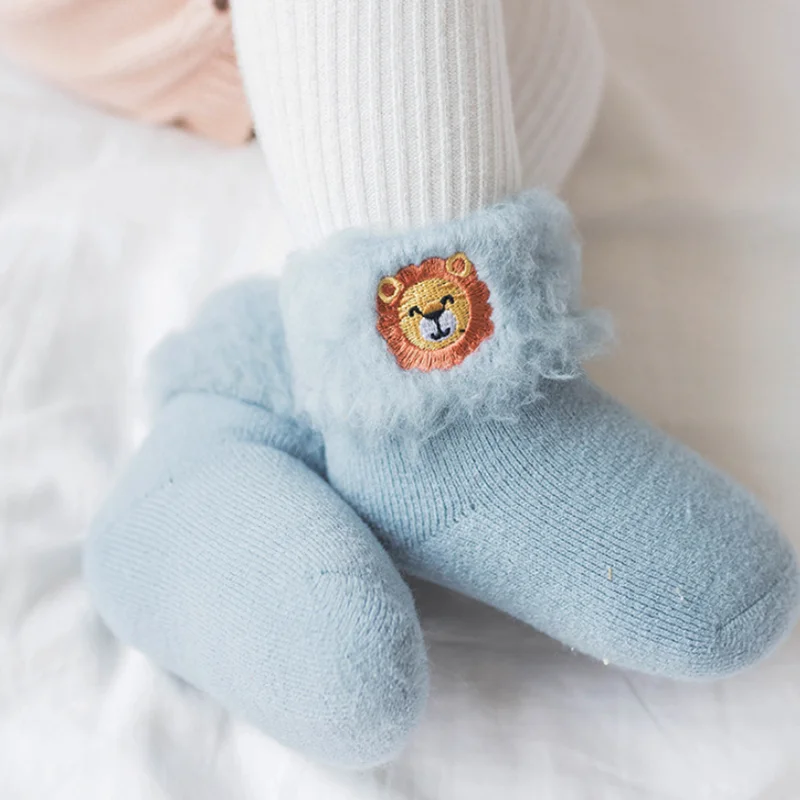 1 Pair Носки из кораллового флиса для малышей; носки-тапочки с объемной вышивкой для новорожденных; зимние теплые толстые носки для маленьких мальчиков и девочек - Цвет: 1 Pair