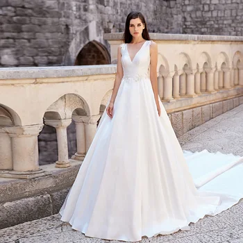 

2020 Satin Wedding Dress A-line With Pockets Vestidos Novias Boda See Through Pearls Up Back White Gowns Plus Size Bodas