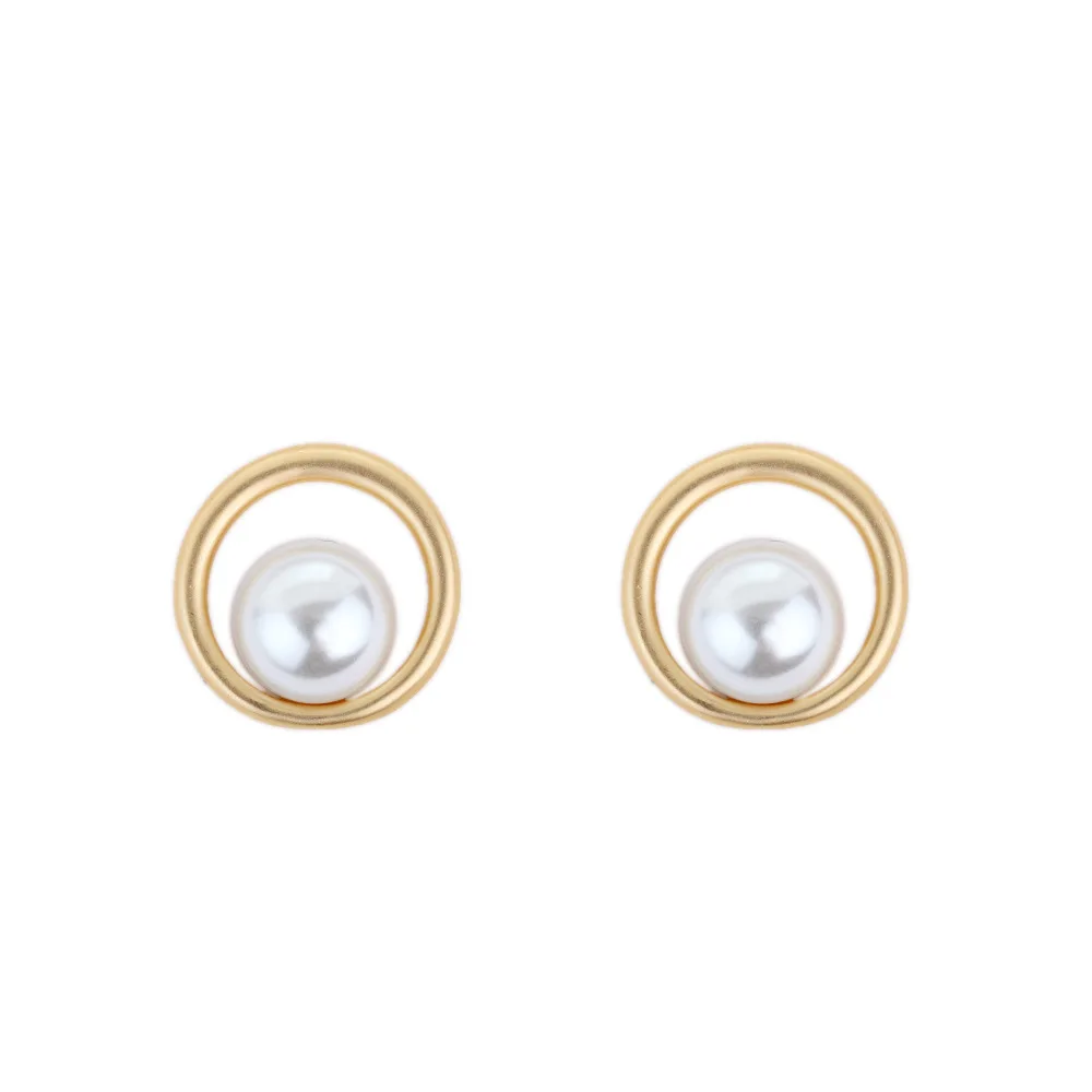 

2020 New European and American Fashion Exaggerated Pearl Earrings Big Circle Temperament Female All-match Alloy Earrings Female
