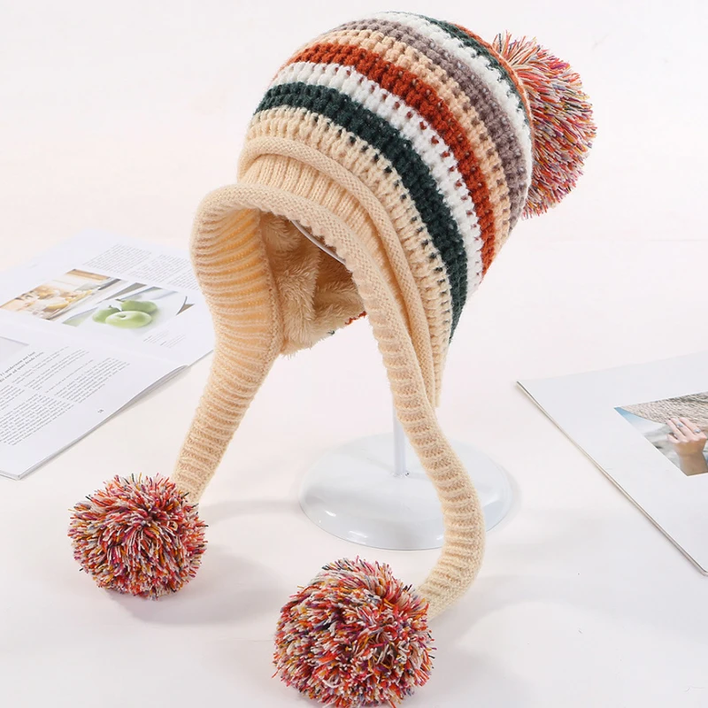 Бежевый HT2787 Skullies Beanies, женская зимняя шапка с тремя помпонами, шапка-ушанка, теплая флисовая вязанная шапка, Женская Лоскутная Лыжная Шапочка - Цвет: Бежевый