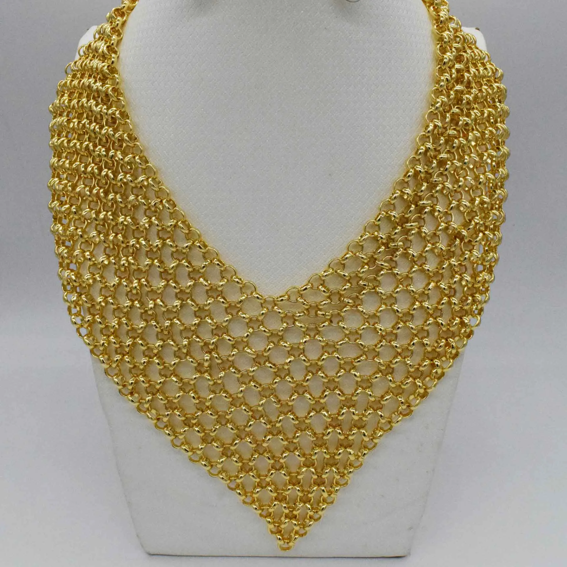 Preise 2019 braut Geschenk Nigerian Hochzeit Afrikanische Perlen Schmuck Set Marke Frau Mode Dubai Gold Farbe Schmuck Set Großhandel Design