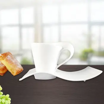 

QueenTime Ceramic Coffee Mug Creative Wave Shape Cups And Mugs With Tray Funny Mug Tea Drink Cup For Friends Gift Drinkware