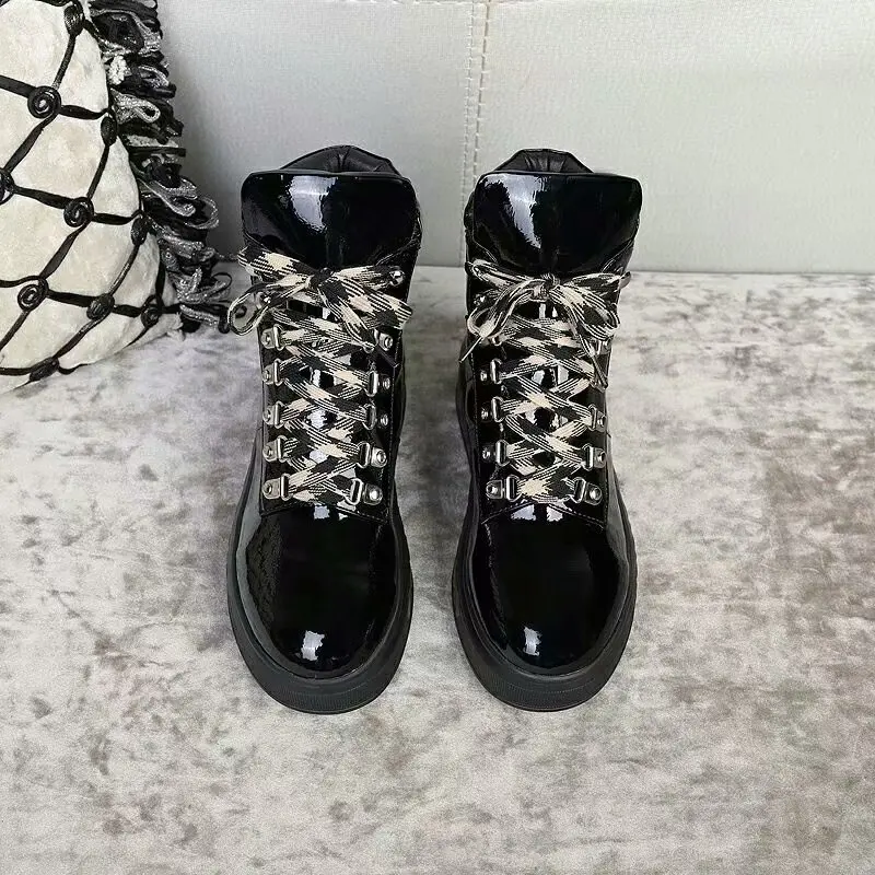 Scarpe donna/Женская обувь; zapatos De Mujer; женская обувь с перекрестной шнуровкой; chaussures femme; ботильоны из лакированной кожи с круглым носком