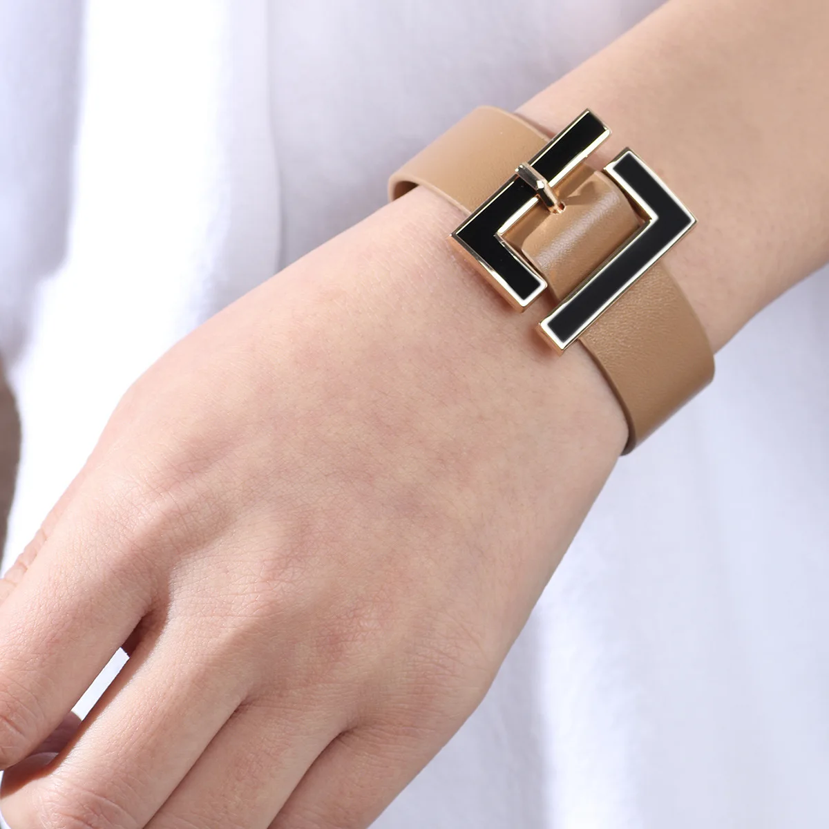 Metal Bracelet Fashion Wide Leather Bracelet for Women Black Geometric Metal Bracelet Wrap Charm Jewelry Femme Gift leather bracelet