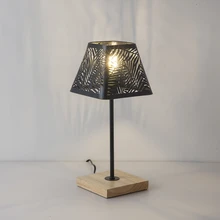 OYGROUP прикроватная Настольная лампа с деревянным основанием, черная металлическая палочка и полый абажур, Настольный светильник для спальни без лампы E14