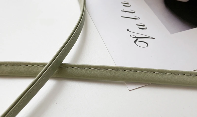 14195134244_1816462528