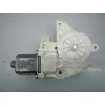 

A2048200242 WINDOW MOTOR FRONT LEFT MERCEDES C CLASS (W204) FAMILY