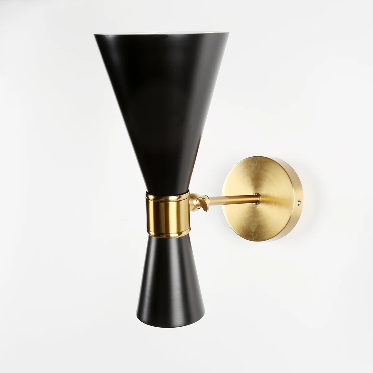 Скандинавский прикроватный светильник для спальни, настенный светильник, простой современный проходной коридор, отель, Золотой Фон, настенный светильник, Креативный светодиодный светильник