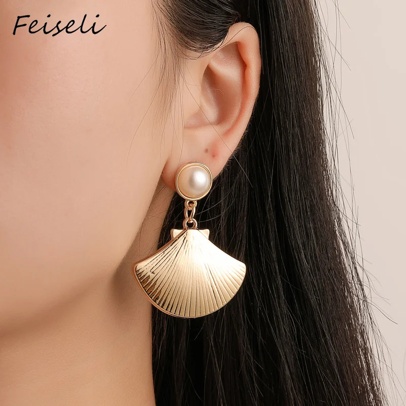 11381257562_2130544268