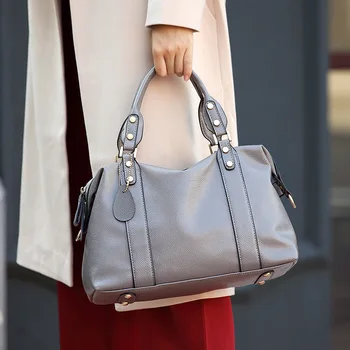 

2020 The New Women's Bag Fashion Woman A Single Shoulder Slanted Bag.