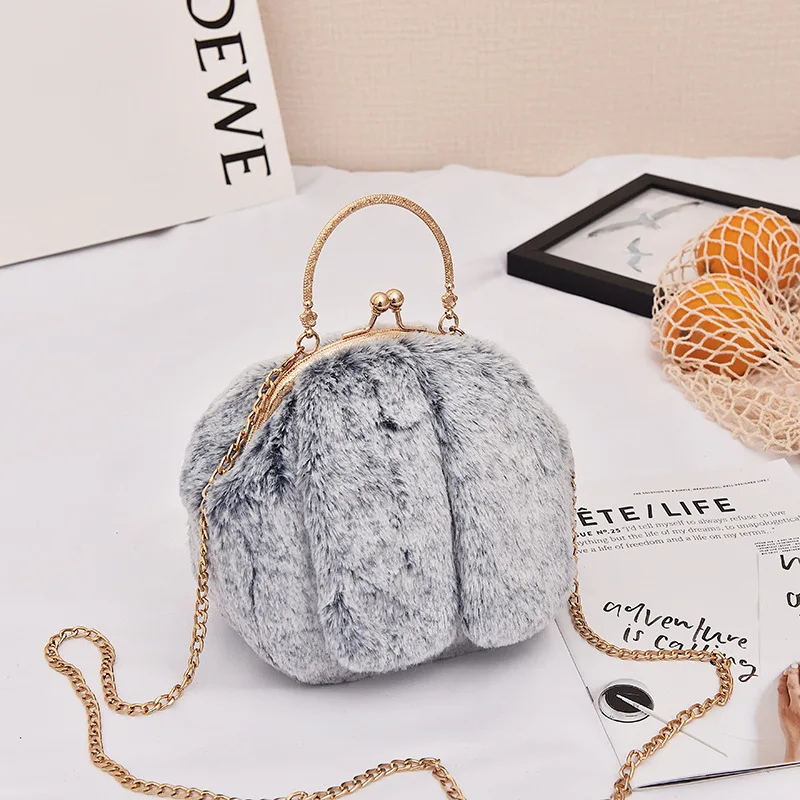 

Foreign Trade Wholesale Plush Pillow Big Ears Iron Clamp Mouth Shoulder Cross-body WOMEN'S Bag Manufacturers Direct Selling