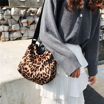 

New Wave Retro Large Capacity Leopard Print Lady Bags Stylish and Simple Shopping Bag Leisure Travel Shoulder Crossbody Bag