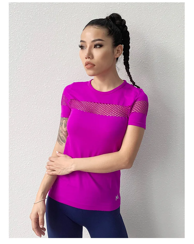 Летняя женская спортивная футболка женская, с перфорацией рубашки для йоги эластичные футболки для бега фитнес-одежда дышащие топы тонкая спортивная блузка
