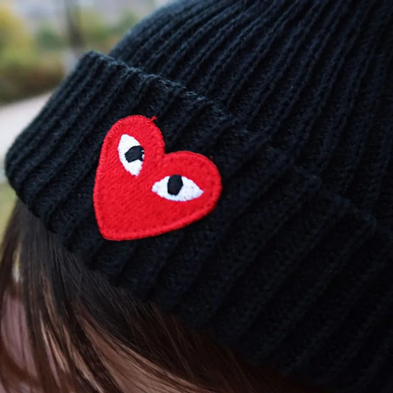 2019 зимние женские теплые шапки с сердечками мультяшными этикетками вязаные