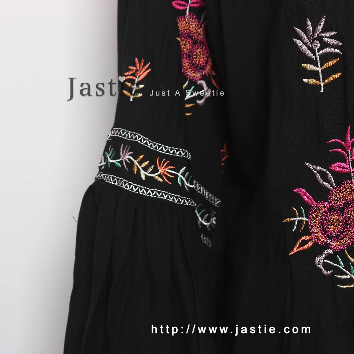 Jastie Siren Song Топ, женские блузы, Ретро стиль, вышивка, цветочный рисунок, оборки, манжеты, v-образный вырез, Пляжная Повседневная Свободная рубашка, топы, Boho Blusas
