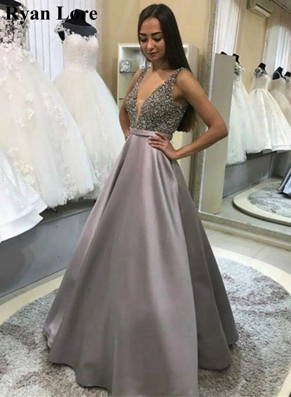 

Gray Beading Crystal Evening Dresses 2020 Women Prom Gowns Elegant Sleeveless V-Neck Party Night Robe De Soiree Long Vestidos