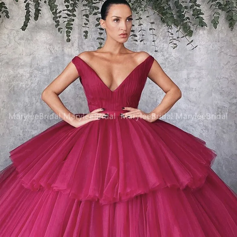 Глубокий v-образный вырез Vestidos De Dulces 16 арбуз Бальные платья с открытыми плечами Многоуровневая юбка милые 15 маскарадные Бальные платья