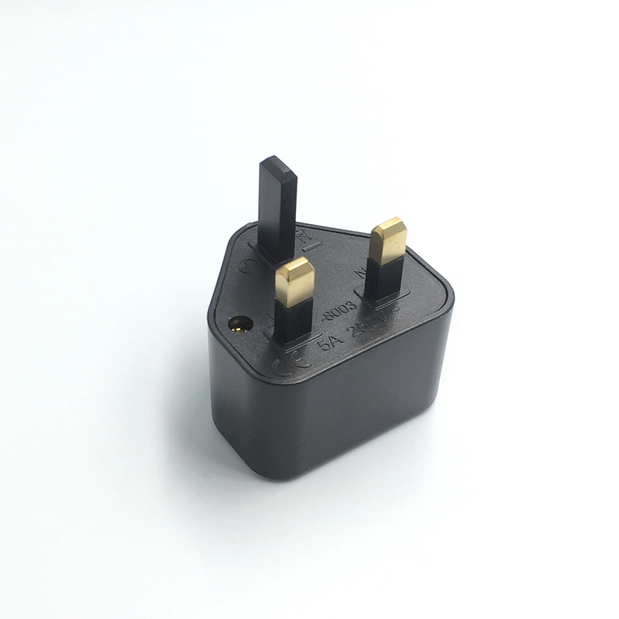 Plug Adapter EU US 2 Pin To UK 3 Pin Plug AC Universal Adapter Travel Converter British G Type Standard Input Plug 5A Fuse Power Plug Adapter EU Plug Adapter Plug Converter EU Socket Converter
