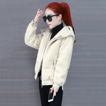 

2019 New Korean Lamb Fur Jacket Fashion Stitching Down Cotton coat Women Short Winter Loose Warm Super Fire Cotton parkas YH635