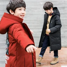Детская одежда; коллекция года; зимняя стильная одежда средней длины на подкладке из хлопка с воротником-стойкой; модная одежда в Корейском стиле для мальчиков