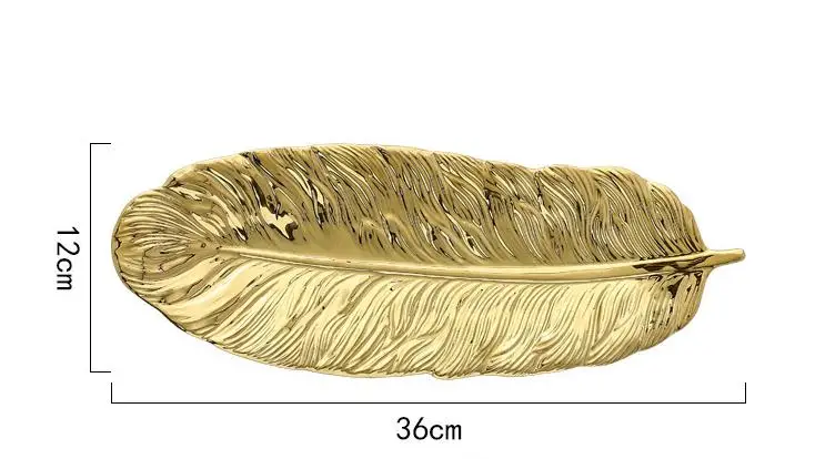 Европейский позолоченный керамический поднос, домашняя посуда, темно-зеленое перо, банановый лист, поддон для хранения - Цвет: Banana leaf plate L
