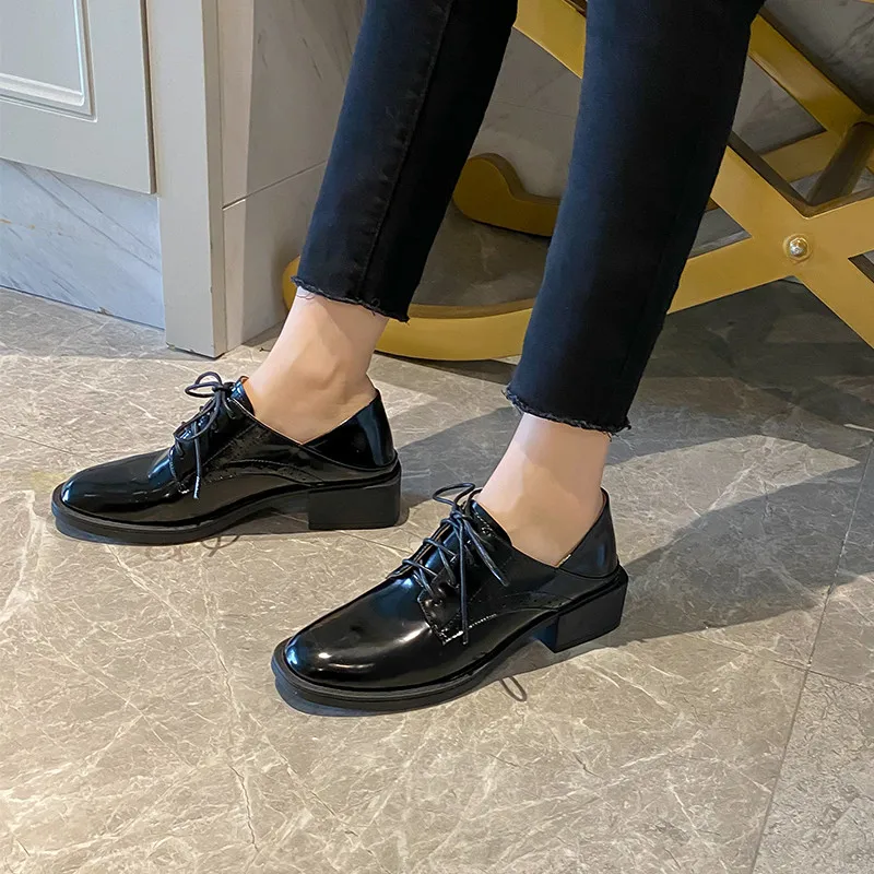 MoonMeek/; осенние женские туфли-лодочки из натуральной кожи; модная повседневная обувь на квадратном каблуке со шнуровкой; Цвет черный, зеленый; женская обувь; большой размер 40