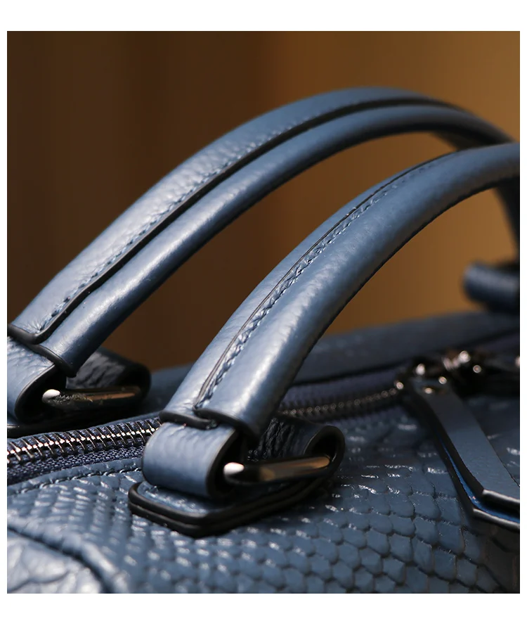 2021 Blue Designer Crocodile Pattern Cow Leather Women's Handbag Elegant All-match Female Shoulder Bag with Wide Strap Tote