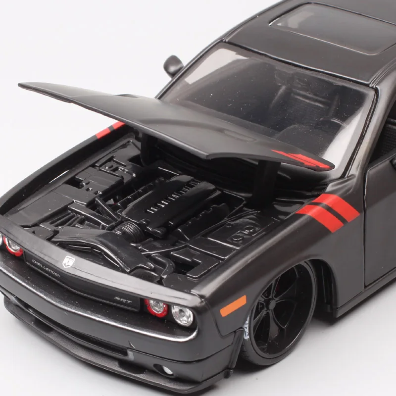 1:24 модель Maisto 2008 Dodge Challenger srt muscle sport car Diecasts& Toy автомобили-модельная игрушка купе эскизы для детского подарка