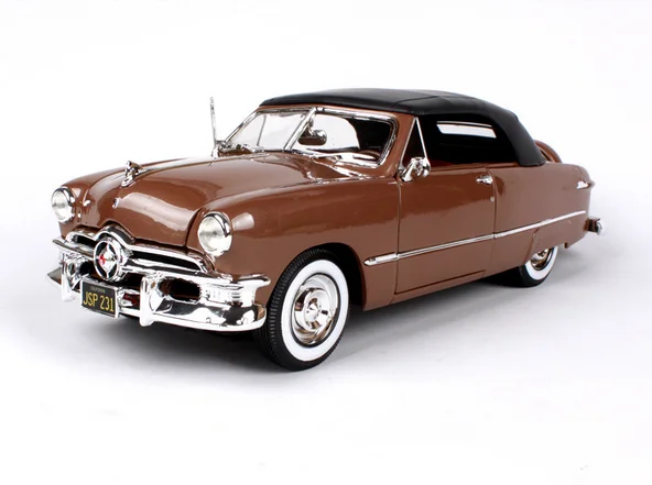 1/18 MAISTO Винтаж 1950 FORD металлическая модель автомобиля кофейного цвета
