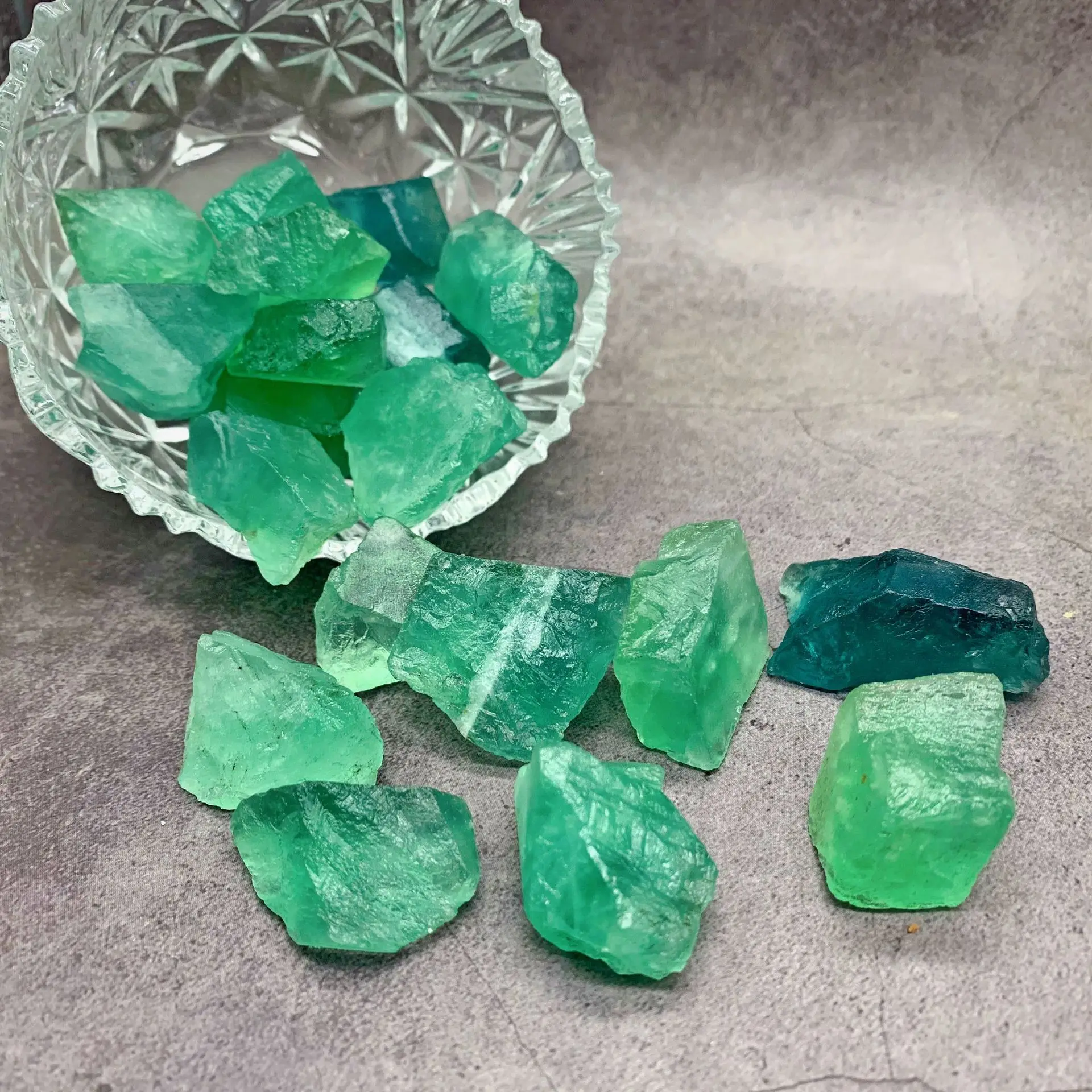 100g Natural Fluorite Stone Rock Mineral Specimen Healing Can Be Used for Aquarium Stone Home Decoration Crafts