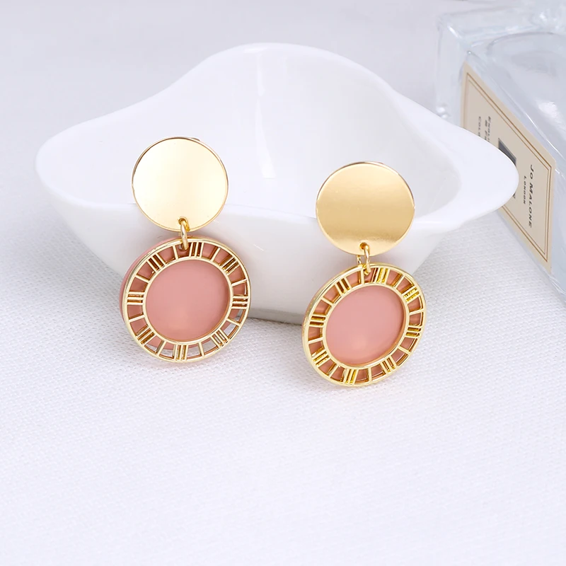 New Design Geometric Round Non Pierced Clip On Earrings Gold Black Pink Red Metal Disc Statement Ear Clips for Women Brinco - Metal Color: Pink