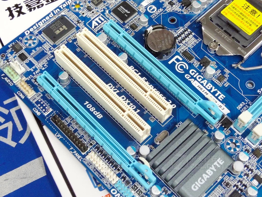 LGA 1155 H61 DDR3 Gigabyte GA-H61M-D2P-B3 материнская плата USB2.0 16G GA H61M D2P B3 настольных SATA II системная плата PCI-E X16 б/у