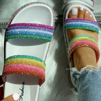 

2020 New PVC Summer Slippers Bling Crystal Rainbow Fashion Beach Slides Femme Thick Bottom Outdoor Beach Slipper
