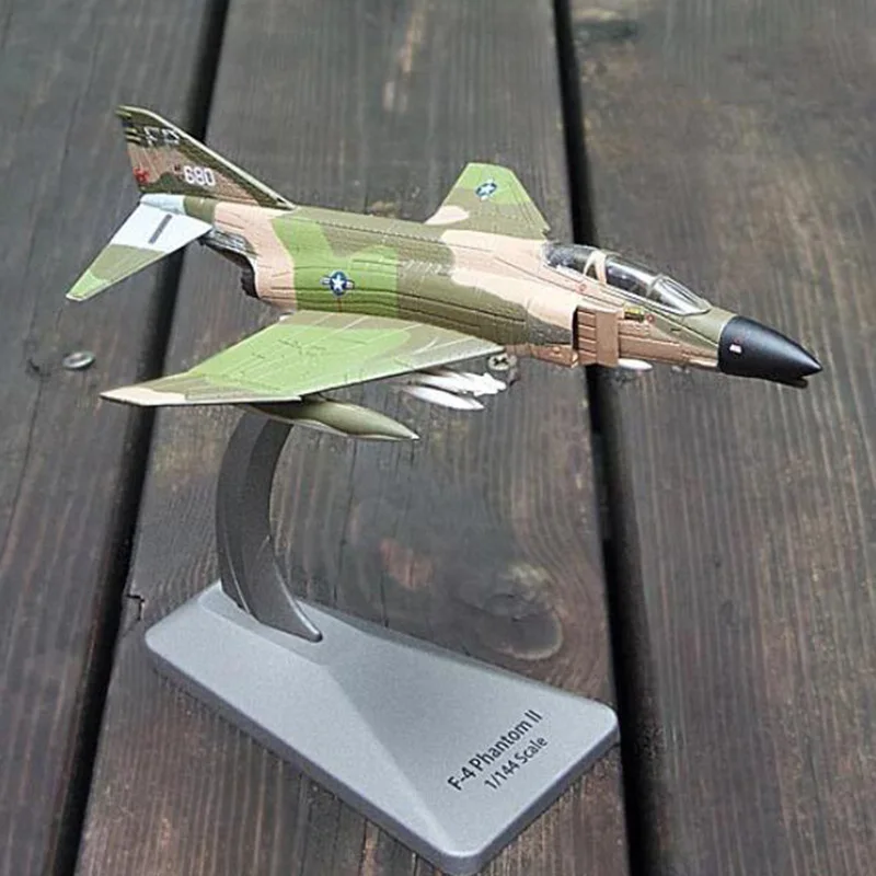 1/144 масштабные F-4C камуфляжные цвета литые под давлением военные классические модели самолетов из сплава модели самолетов игрушки для взрослых и детей