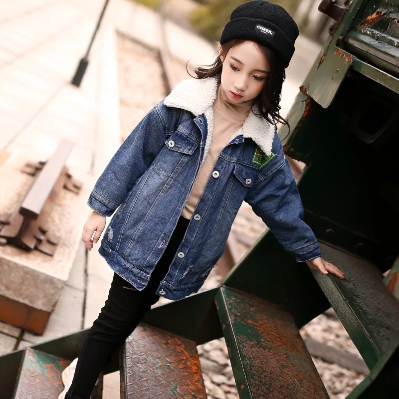 

Childrenswear 2018 Korean-style Winter New Style Girls Embroidered Labeling Berber Fleece Thick Warm Jeans Coat Fashion