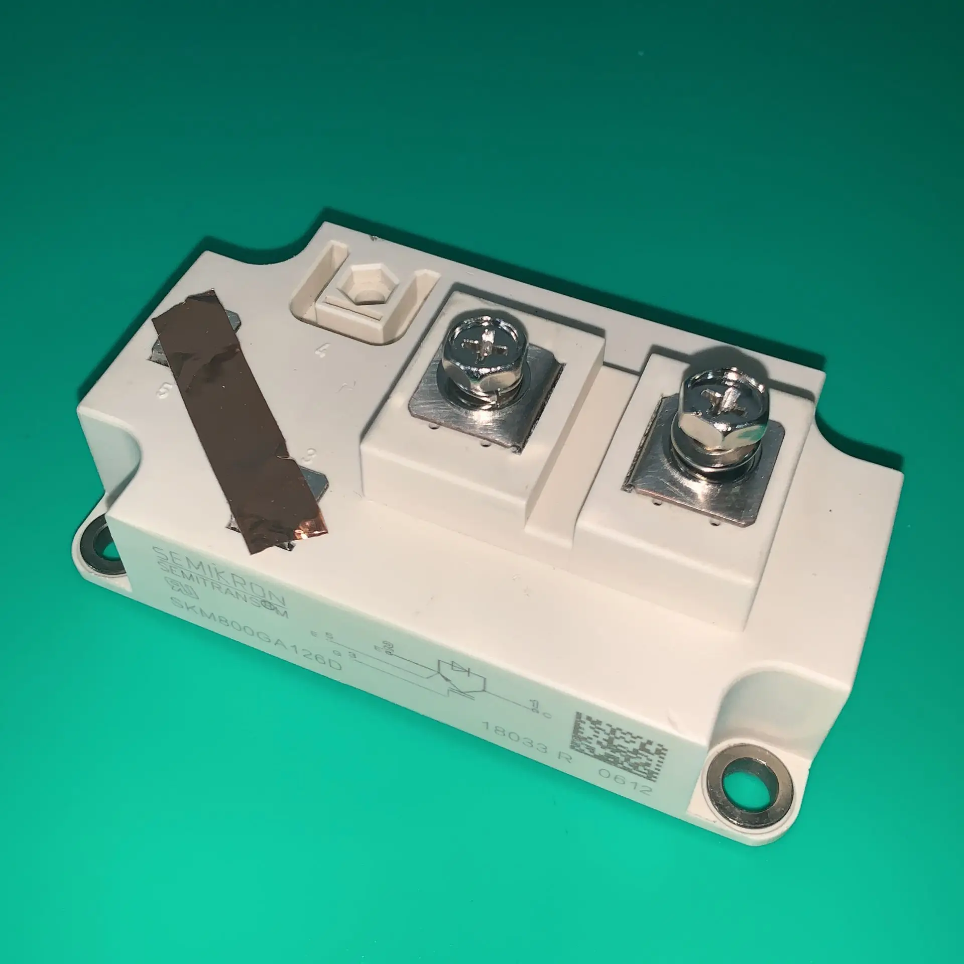 Модуль SKM800GA126D SKM800GA126 D траншейные IGBT Модули SKM800GA 126D SKM800G A126D SKM800 GA126D SKM 800GA126D |