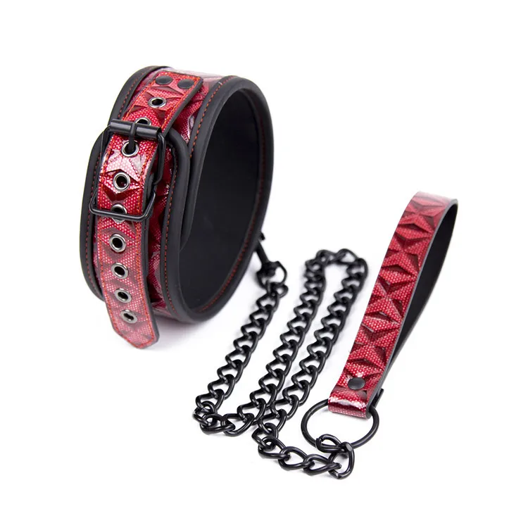 

Wholesale Diamond Pattern Neck Scarf New Style Women's Interest Couples Alternative Iron Chain Traction Neck Ring Black And Whit