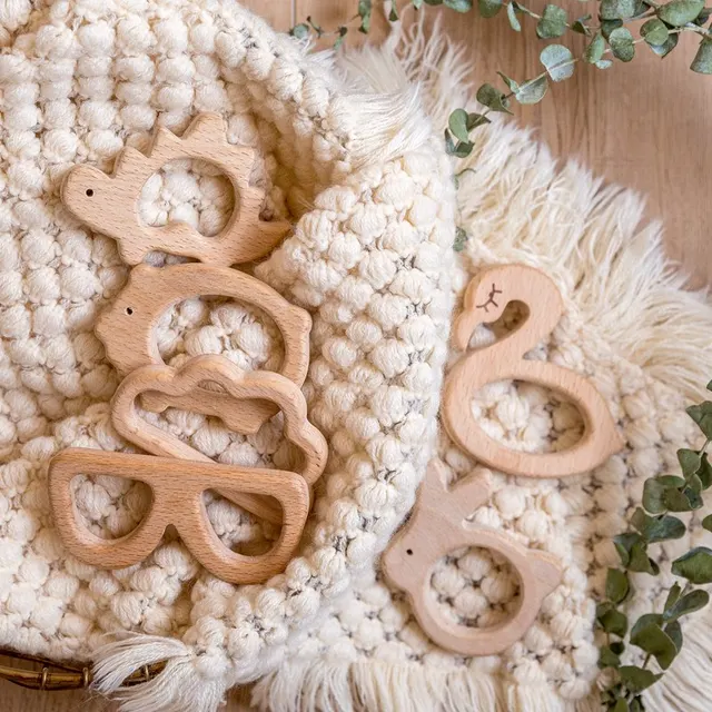 1PC Baby Wooden Teethers Food Grade Toys Wooden Animal Pig Rodent Flamingo Beech Wood Teething  Bracelet Pendant Children Goods 4