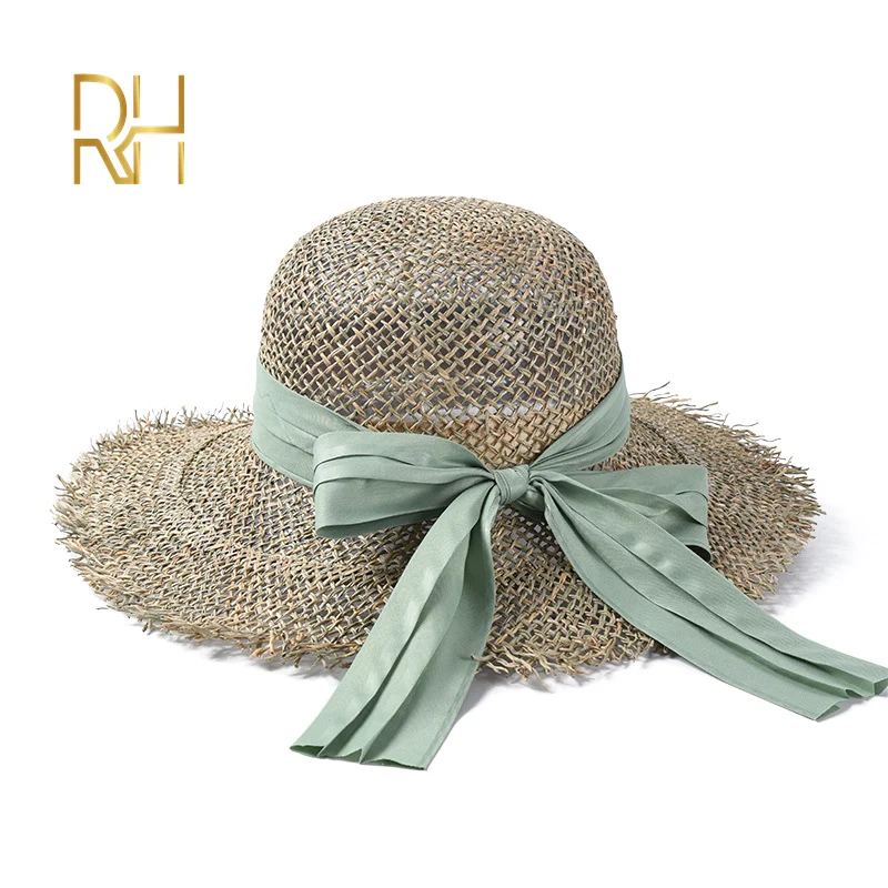 wide brim round top hat