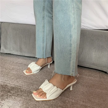 

2020 New Design Brand Pleated Slides PU Leather Outdoor Elegant Slippers Ladies Thin High Heels Shoes Women Summer Sandals