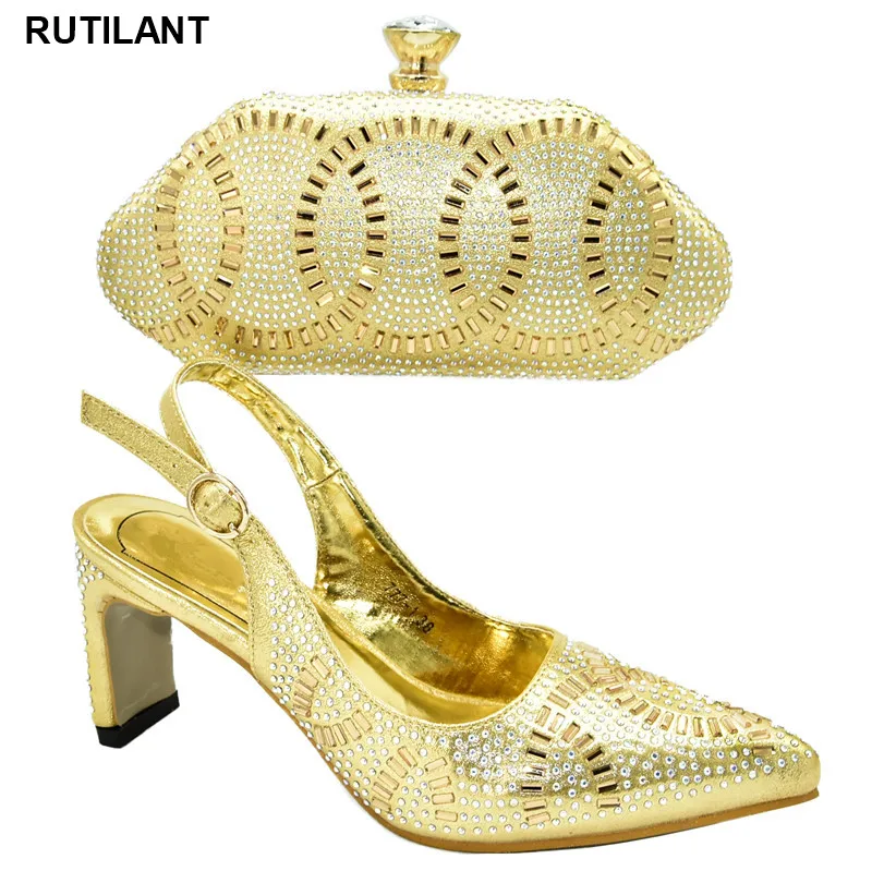 

Elegant Nigerian Women Wedding Shoes and Bag Decorated with Rhinestone Women Shoes and Bag Set In Italy Pointed Toe Square Heel
