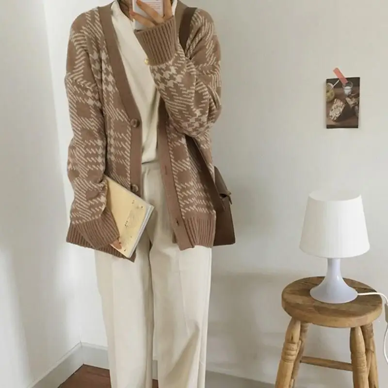 Women V Neck Plaid Long Sleeve Cardigans Femme Fall Winter Sweaters Knitted Single Breasted Sweaters Cardigans