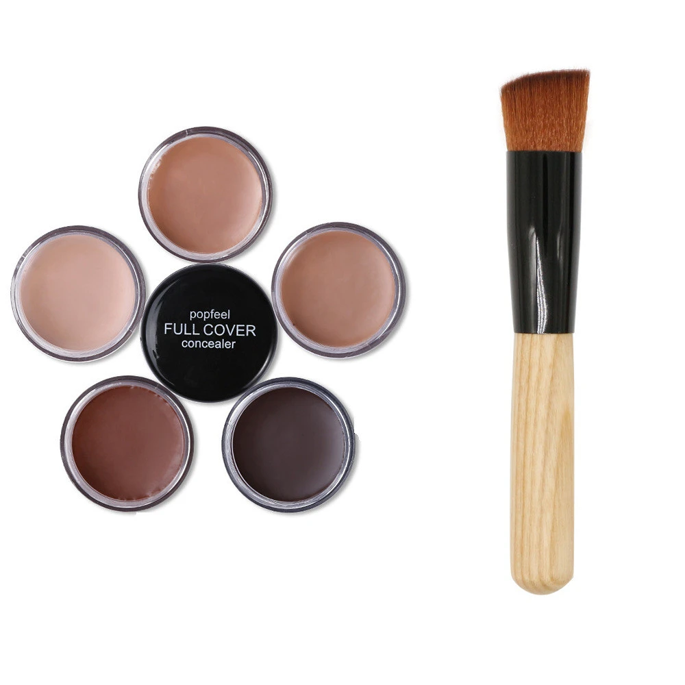 concealer with brush