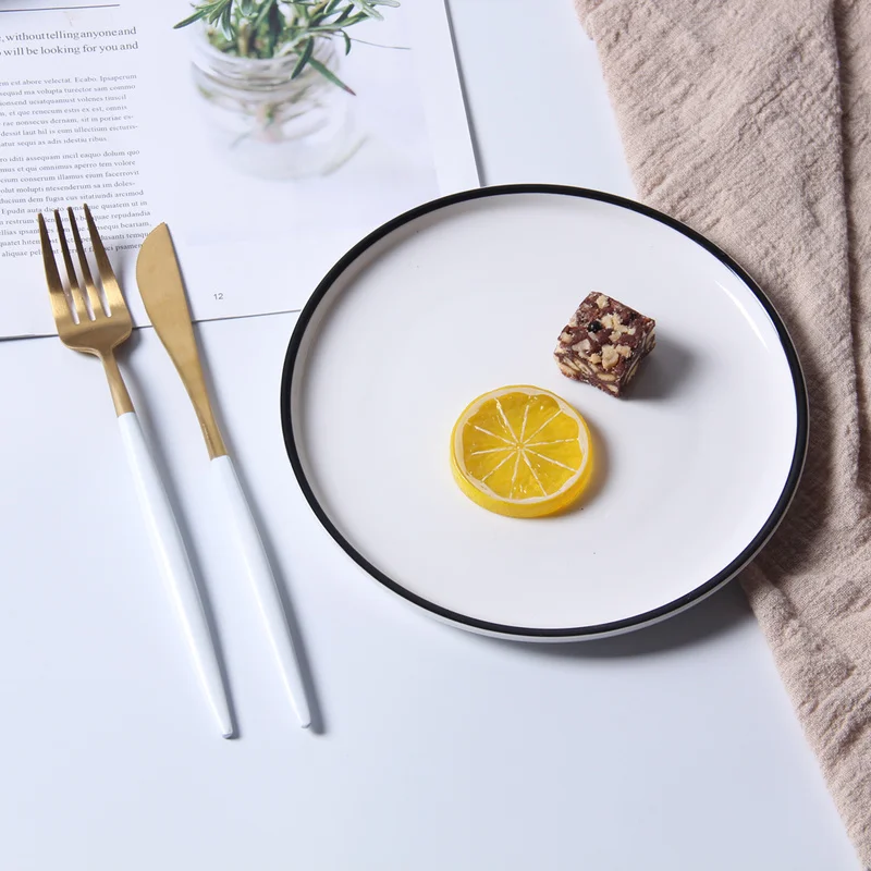 Белая черная боковая тарелка в скандинавском стиле простая керамическая белая