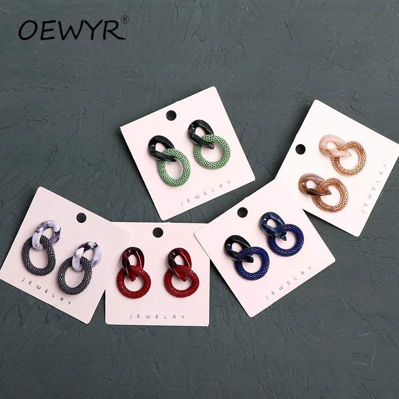 

Twisted Acrylic Women's Earrings Hanging Vintage Wedding Red Geometry Earrings Fashion Hollow Mesh Twist Drop Earrings Jewelry
