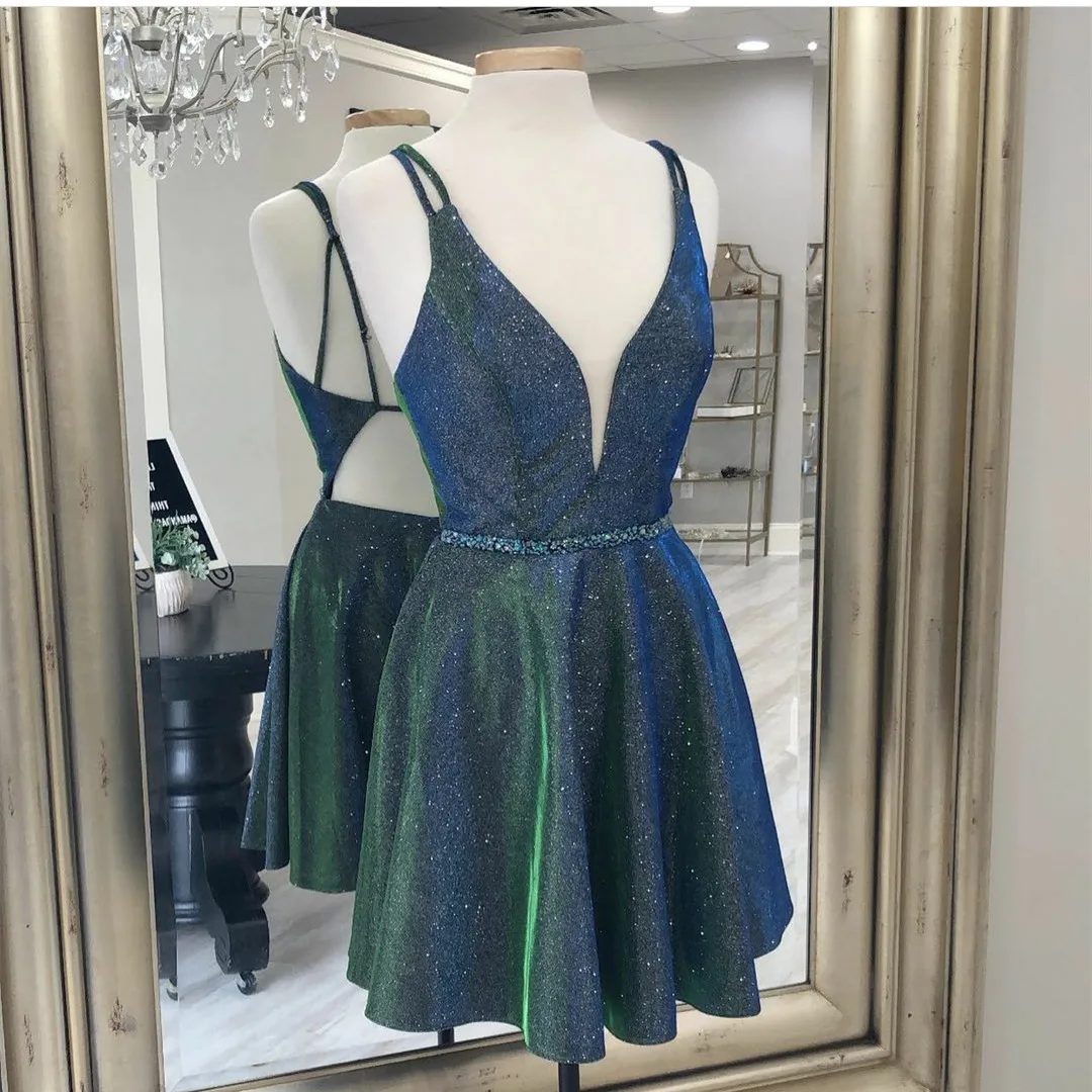 

A-Line Short Glitter V-Neck Homecoming Dresses with Pockets Criss Cross Back Knee Length Robes de Soirée for Women