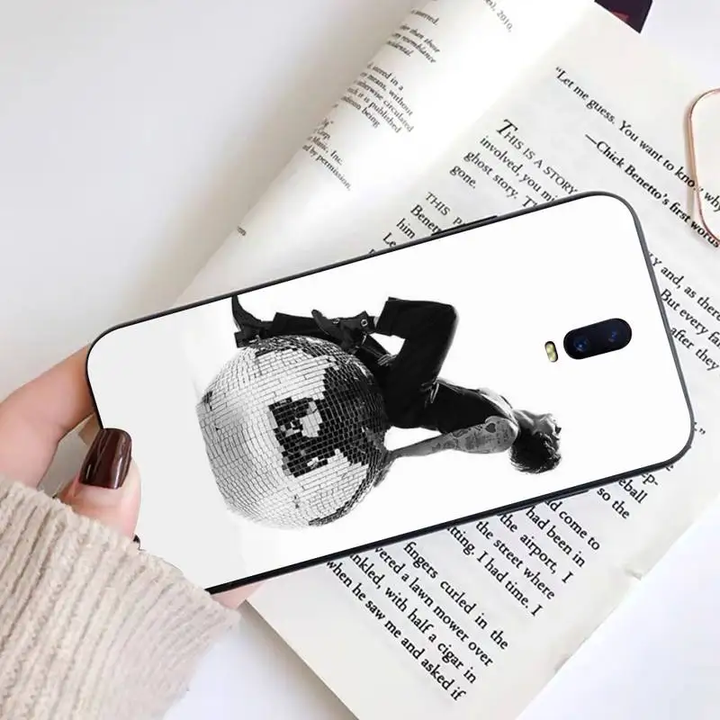 TOPLBPCS Гарри стили относятся к людям с доброжелательностью блестящая фотосессия